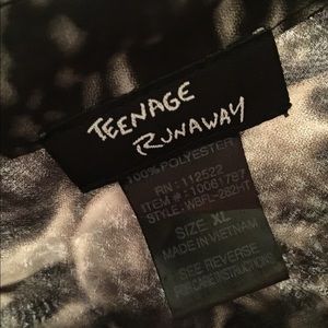 Teenage Runaway Tops - Teenage Runaway Blouse Teenage Runaway Tops - Teenage Runaway Blouse